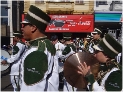 04/11/11 – Desfile Cívico em homenagem aos 154 anos de São Carlos._2
